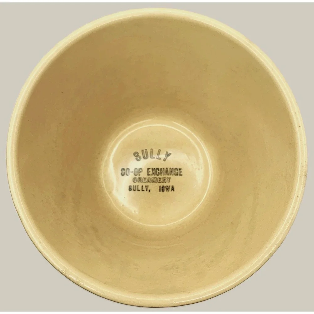 VTG Watt Pottery #8 Apple Ribbed Bowl Sully Co-Op Creamery Iowa Advertising Read